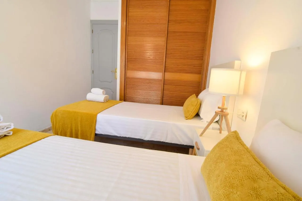 Letmalaga Popolo & Parking Apartment